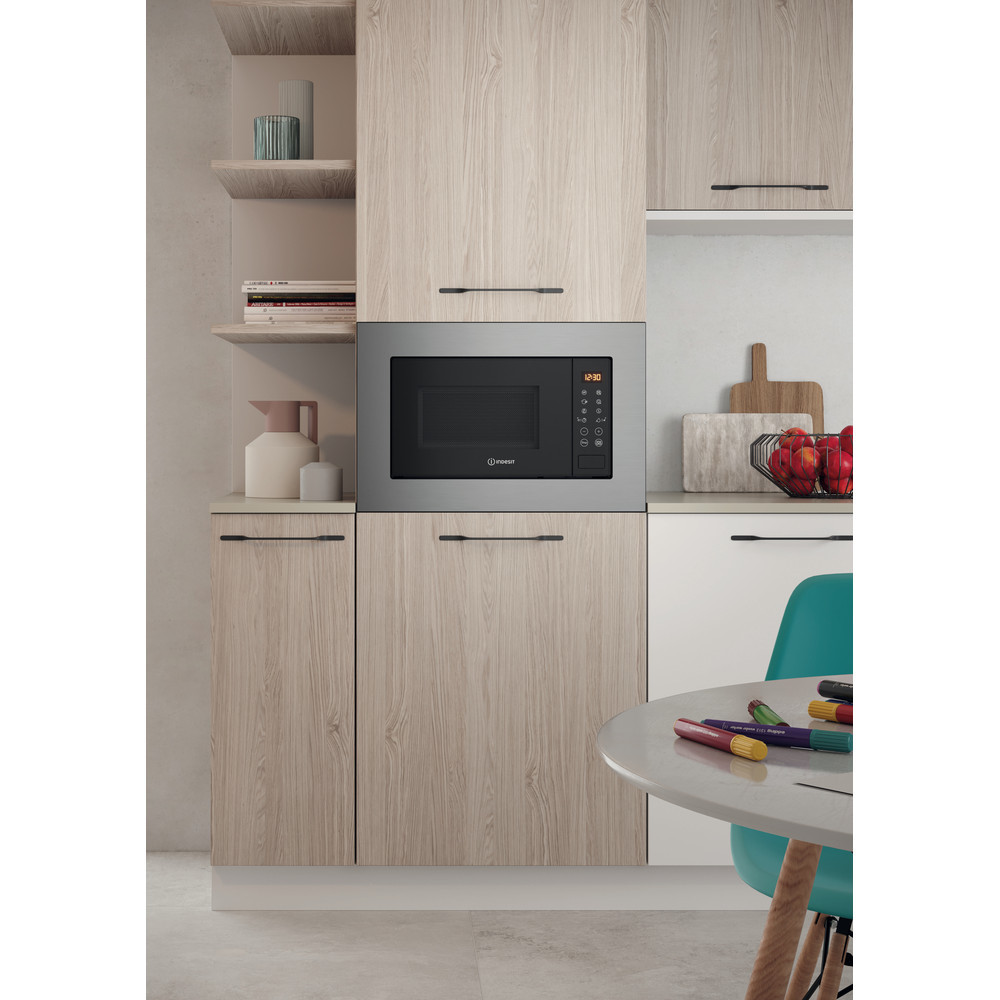 Kuchenka mikrofalowa INDESIT MWI 120 GX - zdjęcie 1