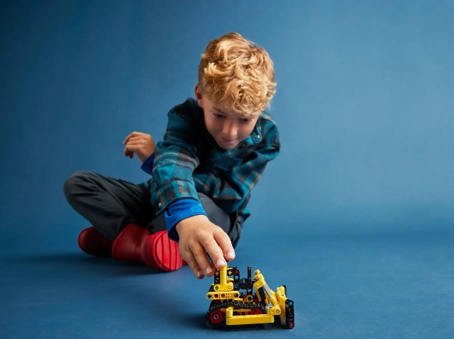 LEGO TECHNIC 42163 Buldożer do zadań specjalnych - zdjęcie 6