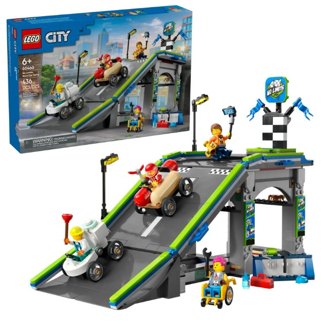 LEGO CITY 60460 Bez granic: tor z rampami dla wyścigówek - zdjęcie 1