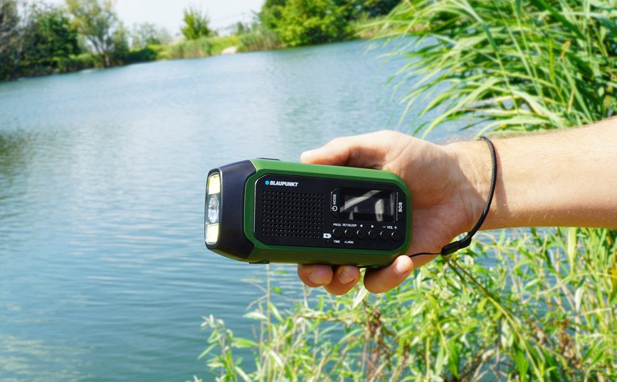 Radio przenośne Blaupunkt ER20 z latarką - zdjęcie 4