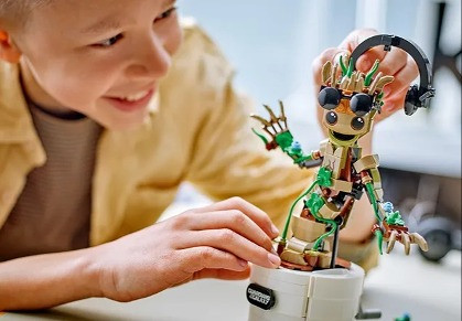 LEGO Super Heroes 76297 Tańczący Groot - zdjęcie 3