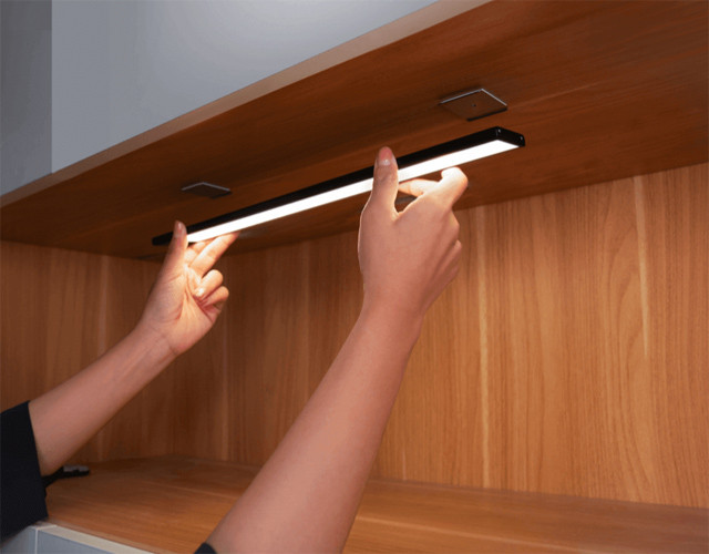 Lampka podszafkowa z czujnikiem ruchu Yeelight Closet Light 20cm YLCG002-b(czarny, 2700 K) - zdjęcie 3