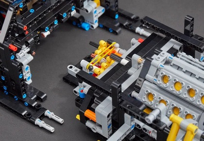 LEGO Technic 42083 Bugatti Chiron - zdjęcie 7