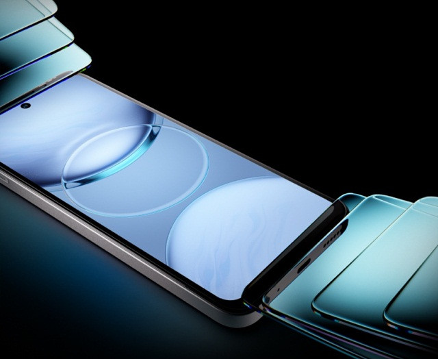 Tecno Spark 30C 8/256GB Orbit White - zdjęcie 2