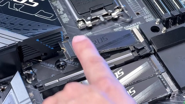 Płyta główna Gigabyte X870 GAMING X WIFI7 - zdjęcie 13