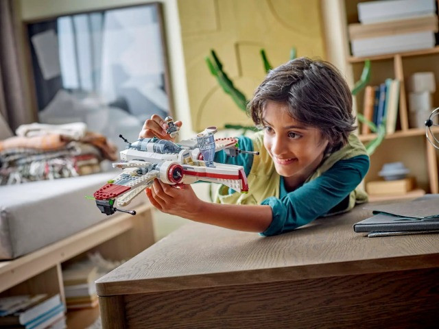 LEGO STAR WARS 75402 Myśliwiec ARC-170 - zdjęcie 6
