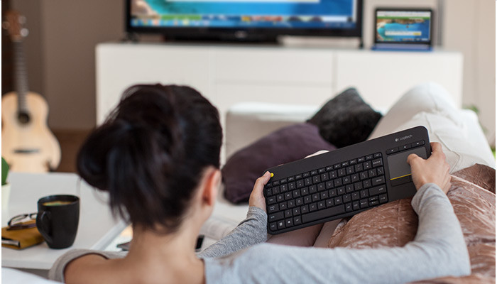 Klawiatura Logitech K400 plus bezprzewodowa, czarna - zdjęcie 7