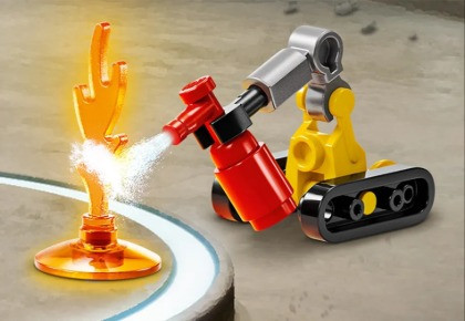 LEGO Marvel Super Heroes 76315 Laboratorium Iron Mana: Zbrojownia - zdjęcie 8
