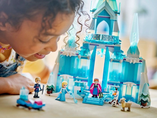 LEGO Disney 43244 Lodowy pałac Elzy - zdjęcie 6
