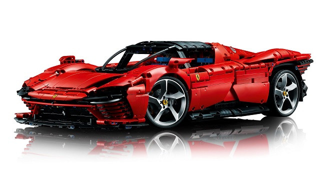 LEGO TECHNIC 42143 Ferrari Daytona SP3 - zdjęcie 3