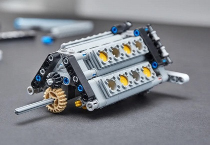 LEGO Technic 42083 Bugatti Chiron - zdjęcie 8
