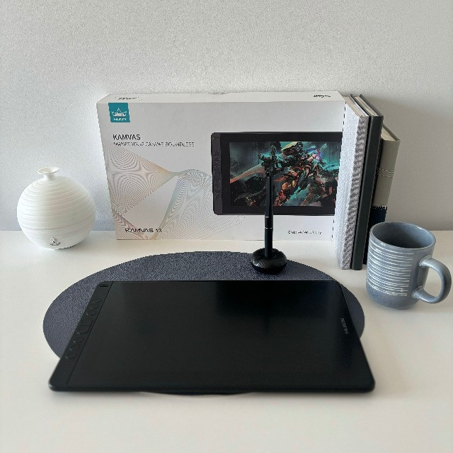 Tablet graficzny Huion Kamvas 13 - zdjęcie 6