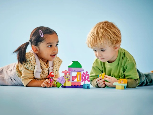 LEGO Duplo 10420 Stoisko kawowe Arielki i Florka - zdjęcie 6
