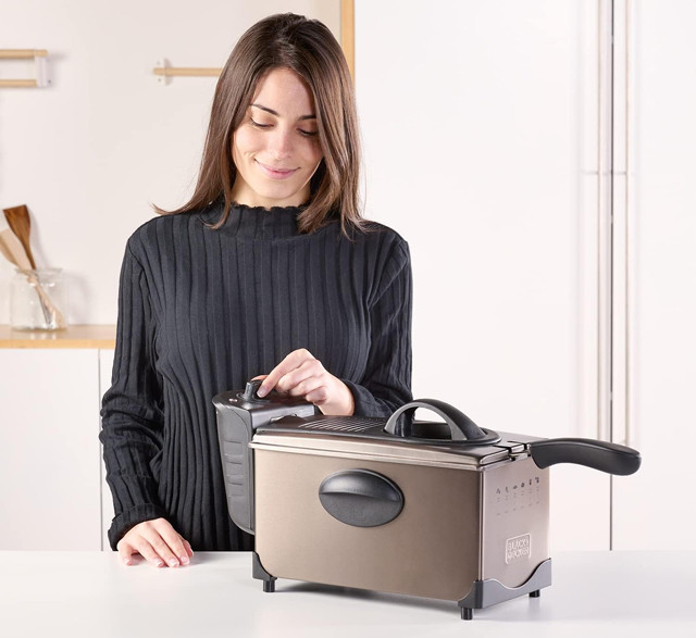 Frytownica Black+Decker BXDF2100E - zdjęcie 2