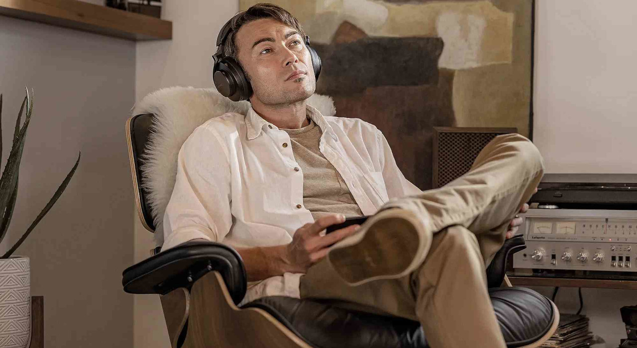 Shure SBH50G2-BK - Profesjonalne słuchawki bezprzewodowe AONIC 50 z systemem ANC (czarne) - zdjęcie 2