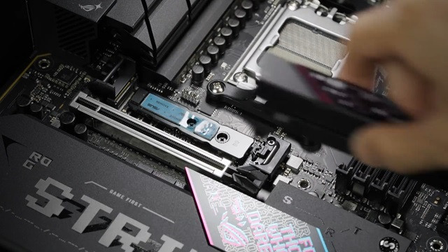 Płyta główna ASUS ROG STRIX B850-F GAMING WIFI (90MB1J70-M0EAY0) - zdjęcie 20