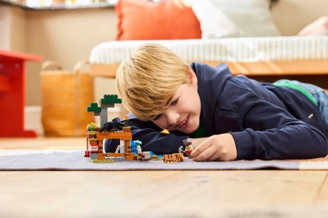 LEGO MINECRAFT 21269 Minecraft Wyprawa do pancernikowej kopalni - zdjęcie 6