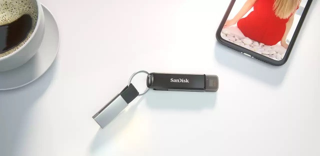 SANDISK FLASH iXpand LUXE 128GB USB-C Lightning - zdjęcie 6