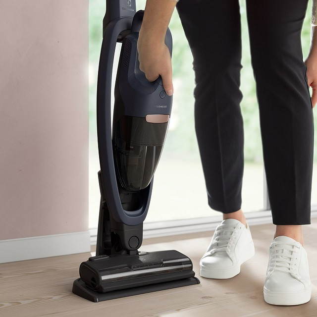 Odkurzacz ELECTROLUX ES52B25WET - zdjęcie 1