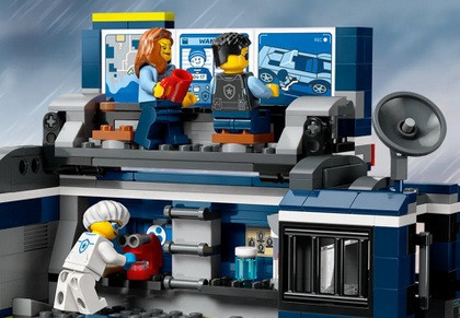 LEGO City 60418 Policyjna ciężarówka z laboratorium kryminalnym - zdjęcie 4