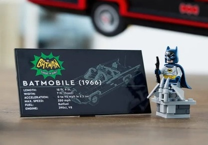 LEGO Batman 76328 The Classic TV Series Batmobile - zdjęcie 8