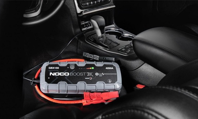 Noco GBX155 Boost X 12V 4250A Jump Starter Powerbank - zdjęcie 3