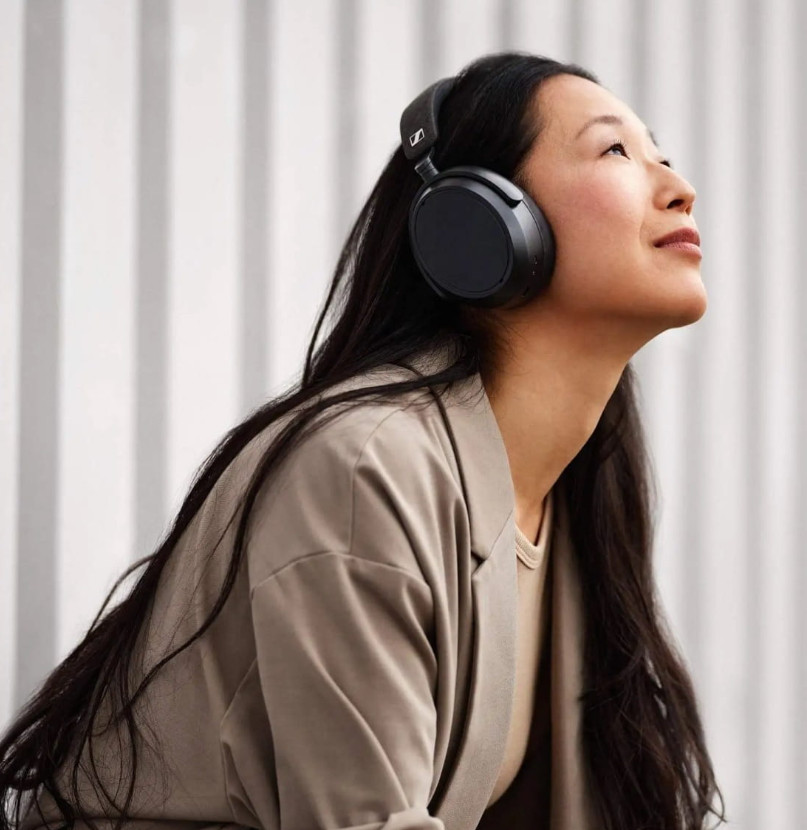 Słuchawki Sennheiser MOMENTUM 4 Wireless - Graphite - zdjęcie 3