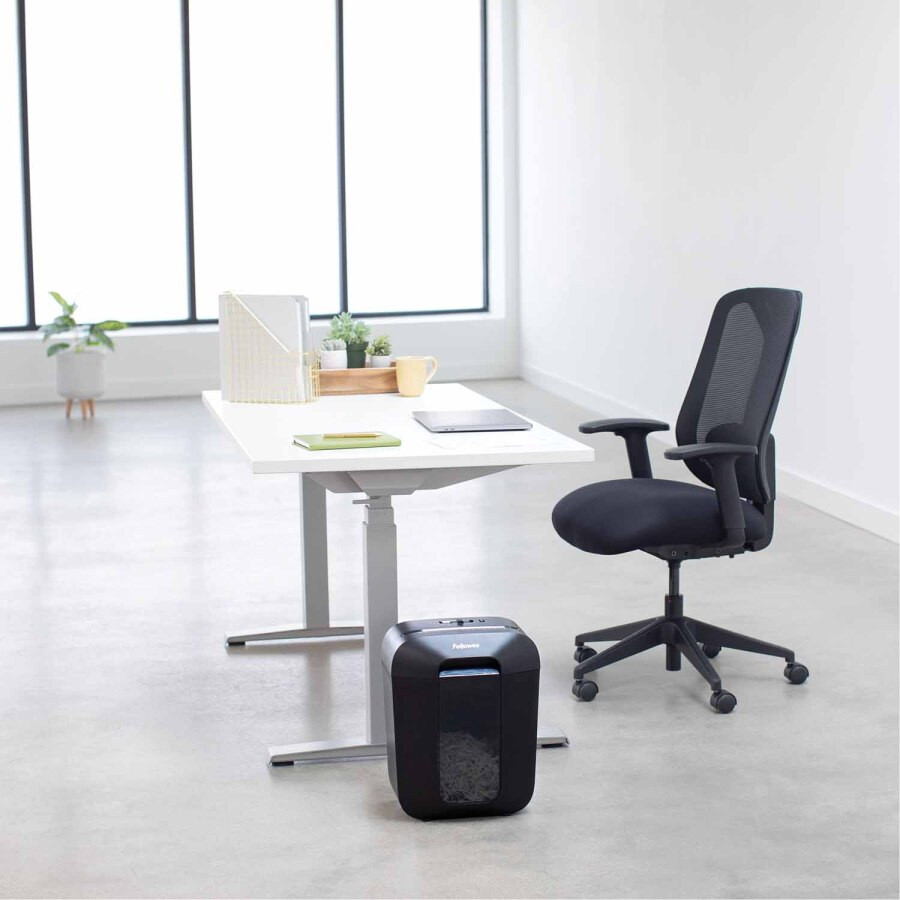 Fellowes Niszczarka osobista LX45, 17L - zdjęcie 2