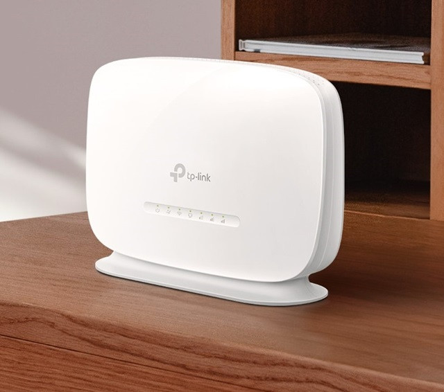 Router bezprzewodowy TP-LINK TL-MR105 4G LTE - zdjęcie 1