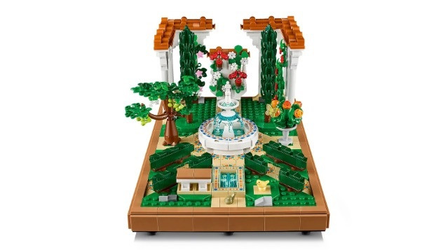 LEGO ICONS 10359 - zdjęcie 2