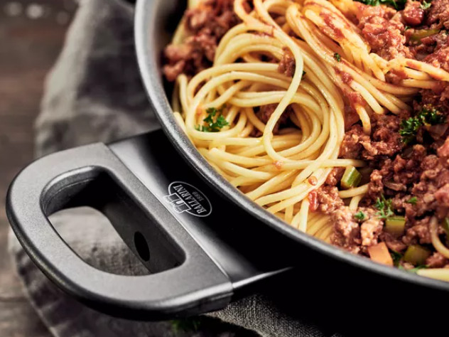 Patelnia BALLARINI Avola sauté z 2 uchwytami tytanowa 28 cm 75002-913-0 - zdjęcie 2