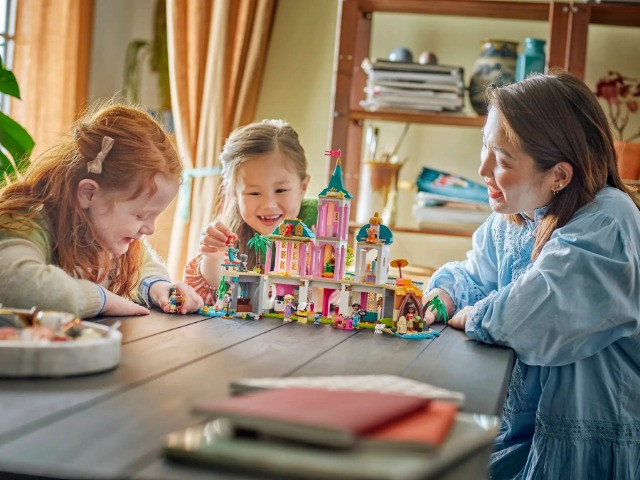 LEGO DISNEY 43267 PRINCESS CASTLE & ROYAL PETS - zdjęcie 3