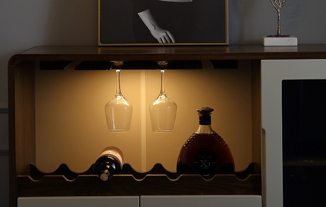 Lampka do szafy z czujnikiem ruchu Yeelight Closet Light 60cm YLCG006-b (czarny) 2700K - zdjęcie 2