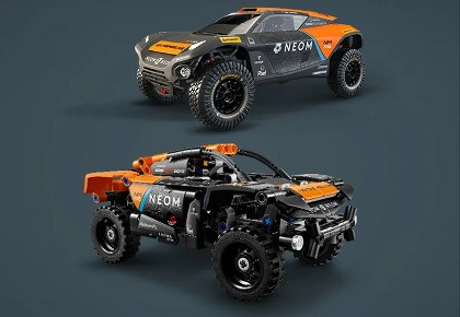 LEGO TECHNIC 42166 NEOM McLaren Extreme E Race Car - zdjęcie 5