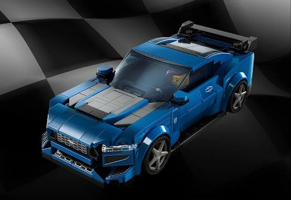 LEGO Speed Champions 76920 Sportowy Ford Mustang Dark Horse - zdjęcie 3