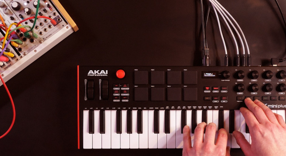 AKAI MPK MINI PLUS - Mini klawiatura sterująca - zdjęcie 6