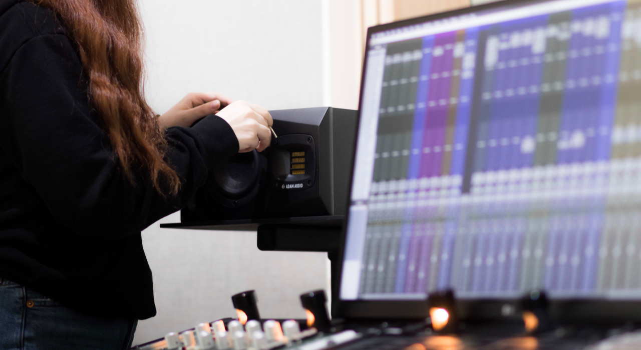 ADAM AUDIO A4V - Monitor aktywny - zdjęcie 7