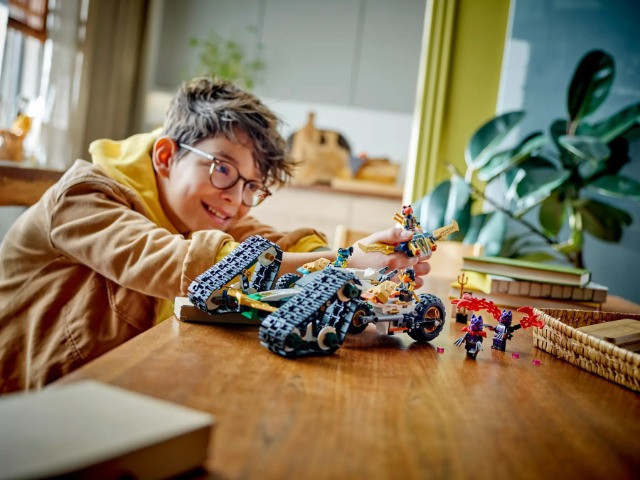 LEGO Ninjago 71820 Wielofunkcyjny pojazd ninja - zdjęcie 6
