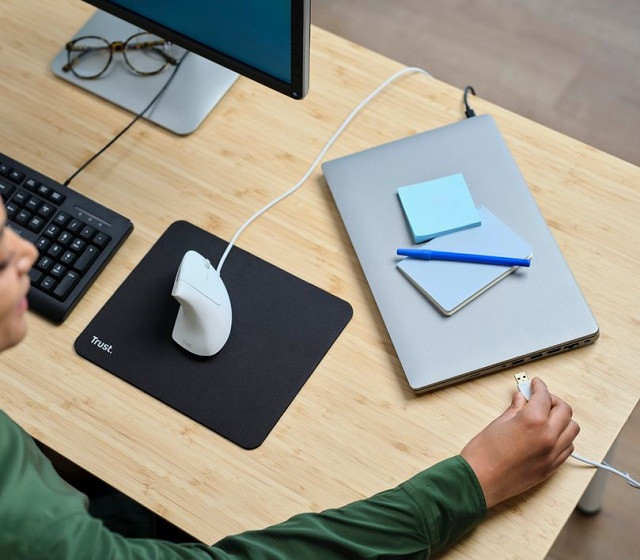 Mysz TRUST Verto ERGO vertical ergonomic White (25133) - zdjęcie 5