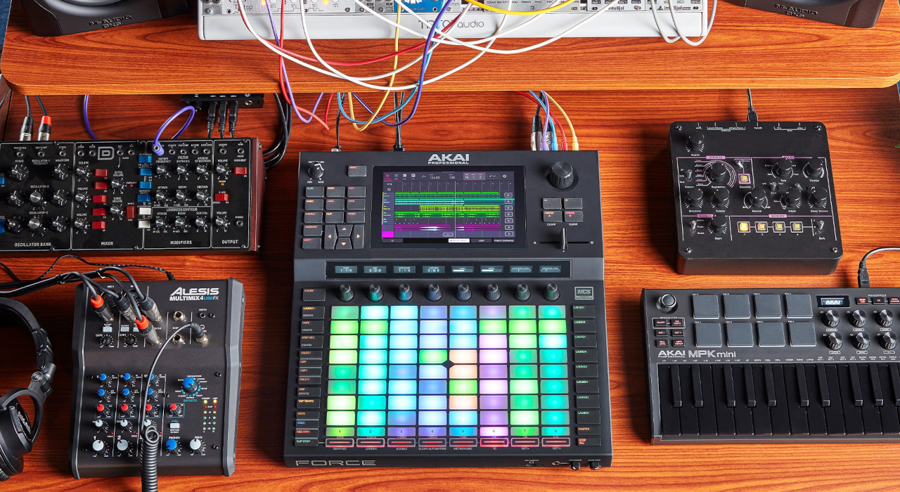 AKAI FORCE - Samodzielny system produkcji muzycznej - zdjęcie 2