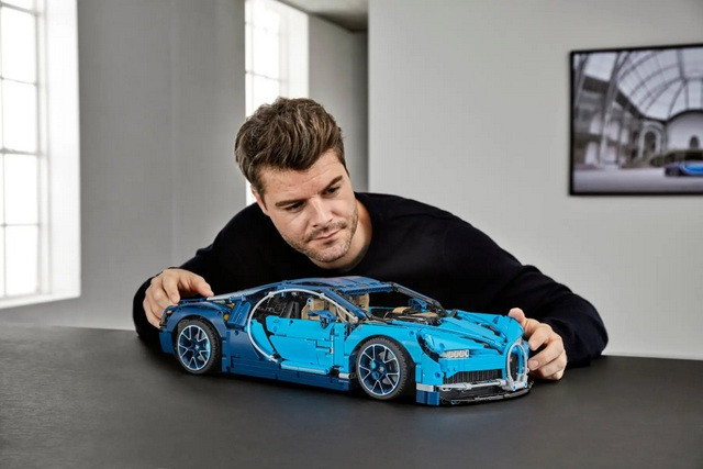 LEGO Technic 42083 Bugatti Chiron - zdjęcie 9