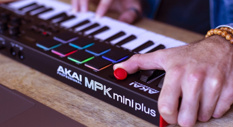 AKAI MPK MINI PLUS - Mini klawiatura sterująca - zdjęcie 5