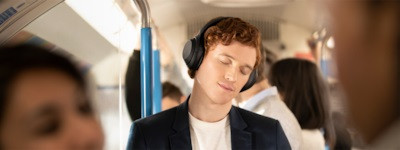 Słuchawki bezprzewodowe Sony WH-1000XM4/S srebrne - zdjęcie 2