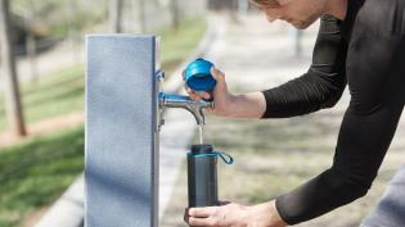 Butelka filtrująca BRITA FILL&GO Active różowa - zdjęcie 3