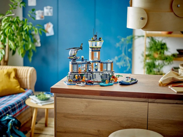 LEGO City 60419 Policja z Więziennej Wyspy - zdjęcie 4