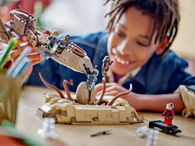 LEGO Star Wars 75396 Pustynna barka i jama sarlacca - zdjęcie 9