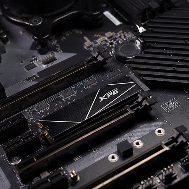 Dysk SSD ADATA XPG GAMMIX S70 BLADE 1TB M.2 2280 PCIe Gen3x4 - zdjęcie 3