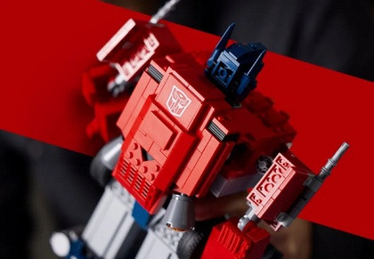 LEGO Icons 10302 Optimus Prime - zdjęcie 5