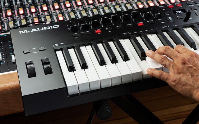 M-AUDIO Oxygen PRO 61 - Klawiatura Sterująca - zdjęcie 5