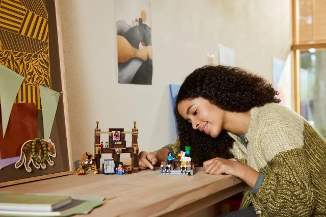 LEGO MINECRAFT 21272 Ring w Leśnym dworze - zdjęcie 3
